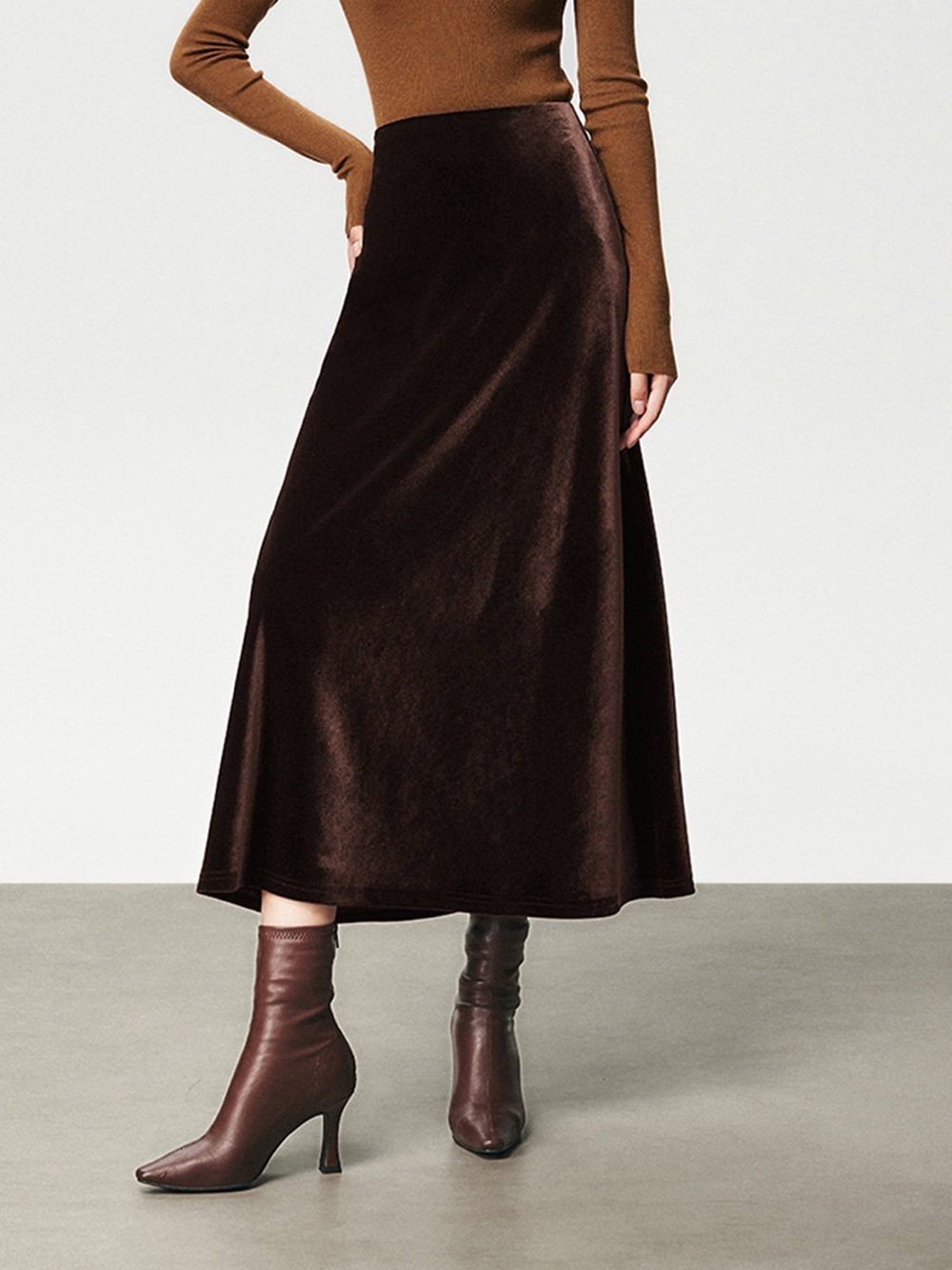 Commense Velvet A-Line Midi Skirt